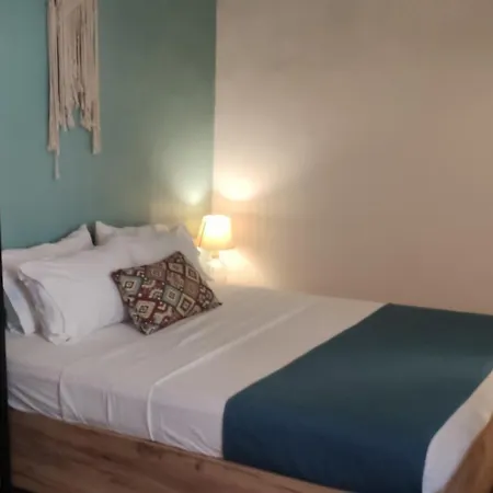 Apartment Fivos