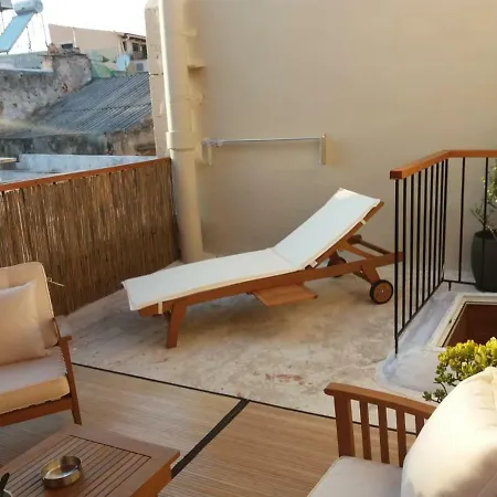 Fivos Apartment *